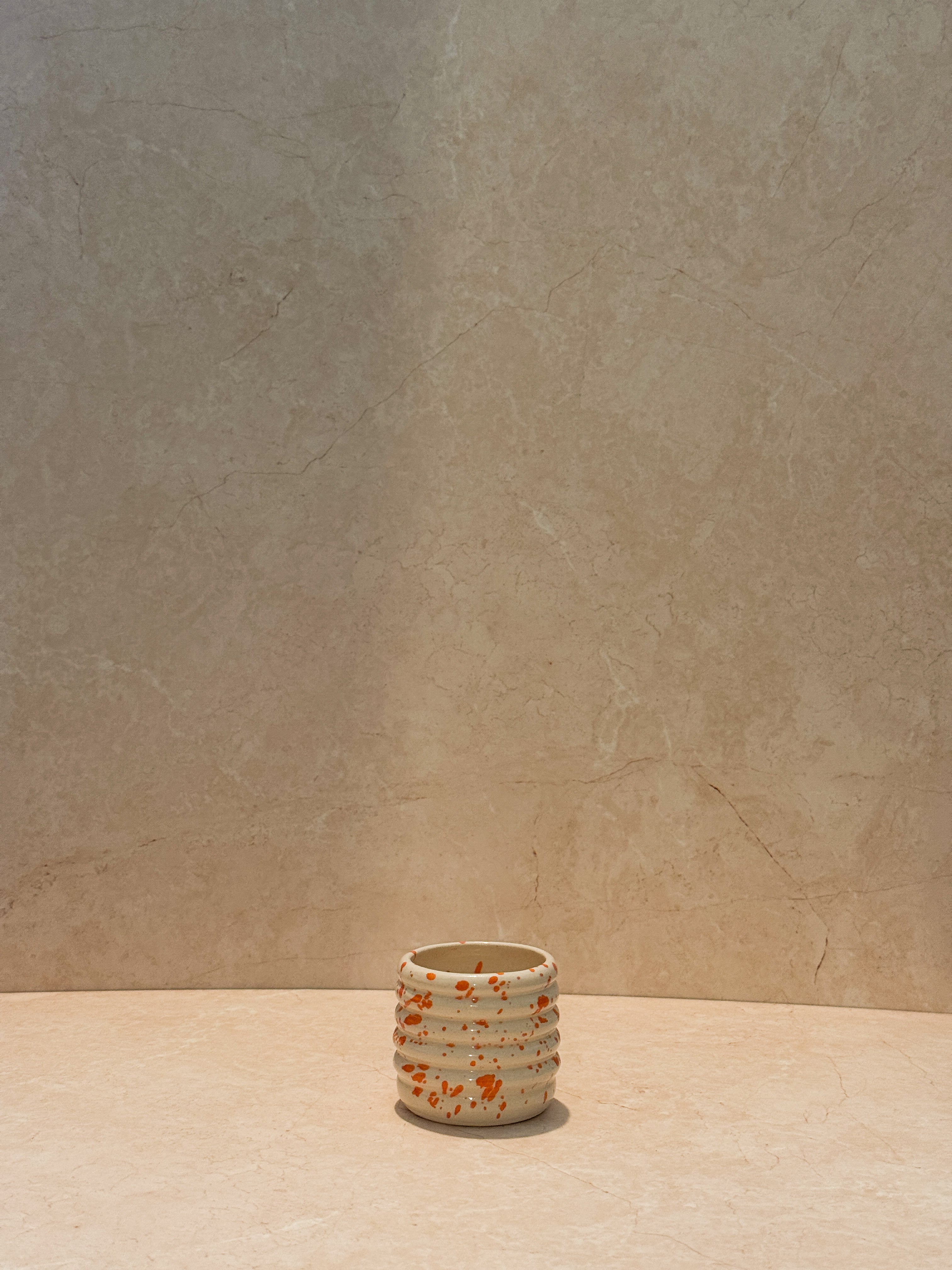 Puglia mok klein oranje ribbel